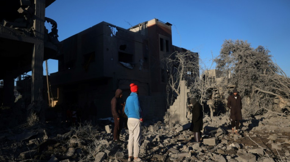 Gaza: 16 morts selon les secours, Isra&euml;l affirme &ecirc;tre encore vis&eacute;