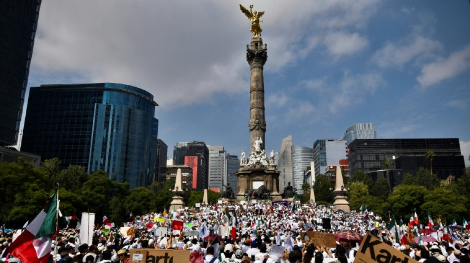 Diputados mexicanos dan primera aprobaci&oacute;n a pol&eacute;mica reforma judicial 