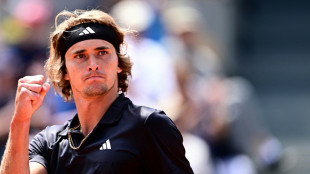 Zverev k&auml;mpft sich in Runde zwei der French Open