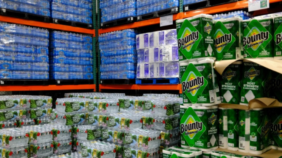 Infla&ccedil;&atilde;o tem queda inesperada nos EUA em novembro, a 2,7%