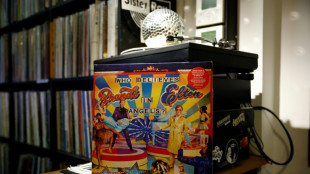 Elton John lanza "Who Believes in Angels?", su &aacute;lbum "m&aacute;s innovador" desde los setenta