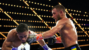 Nach Kriegsdienst: Boxer Lomatschenko kehrt mit Sieg zur&uuml;ck