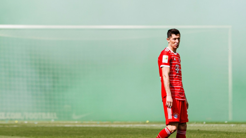 Kahn-Machtwort: Lewandowski wird "Vertrag erf&uuml;llen. Basta!" 