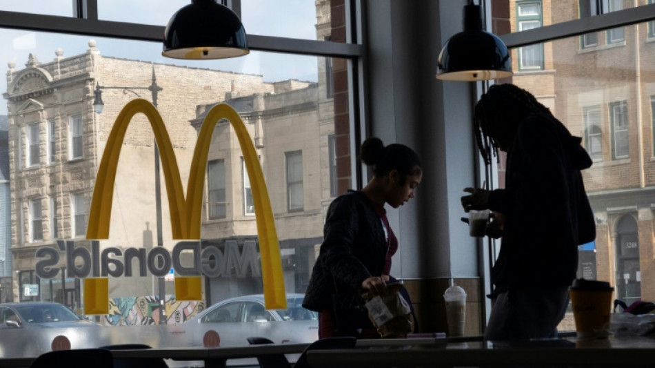 McDonald's enfrenta queda de clientes 'cruciais' de baixa renda nos EUA