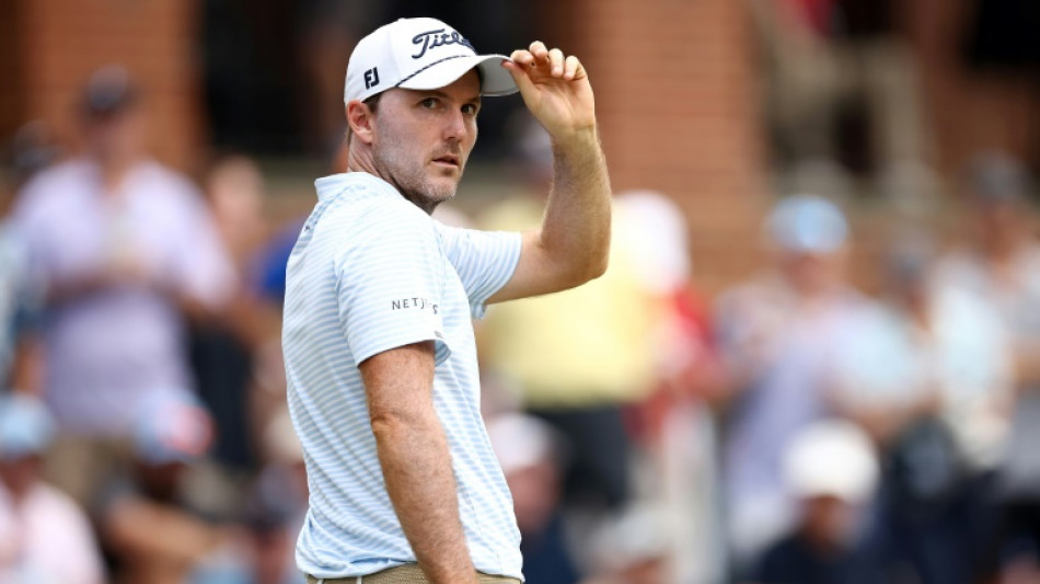 Henley leads PGA Tour Championship with Scheffler in pursuit