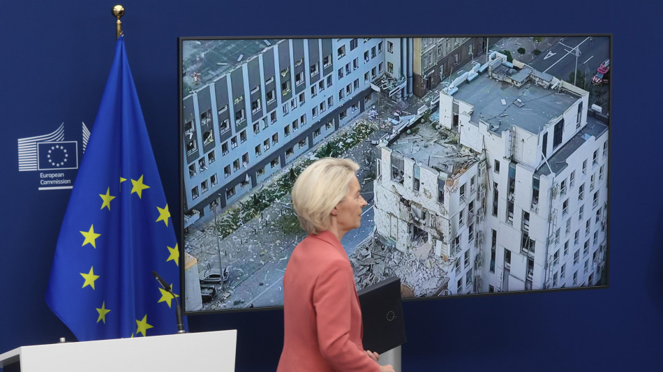 Von der Leyen sente Trump e Zelensky, Putin deve negoziare