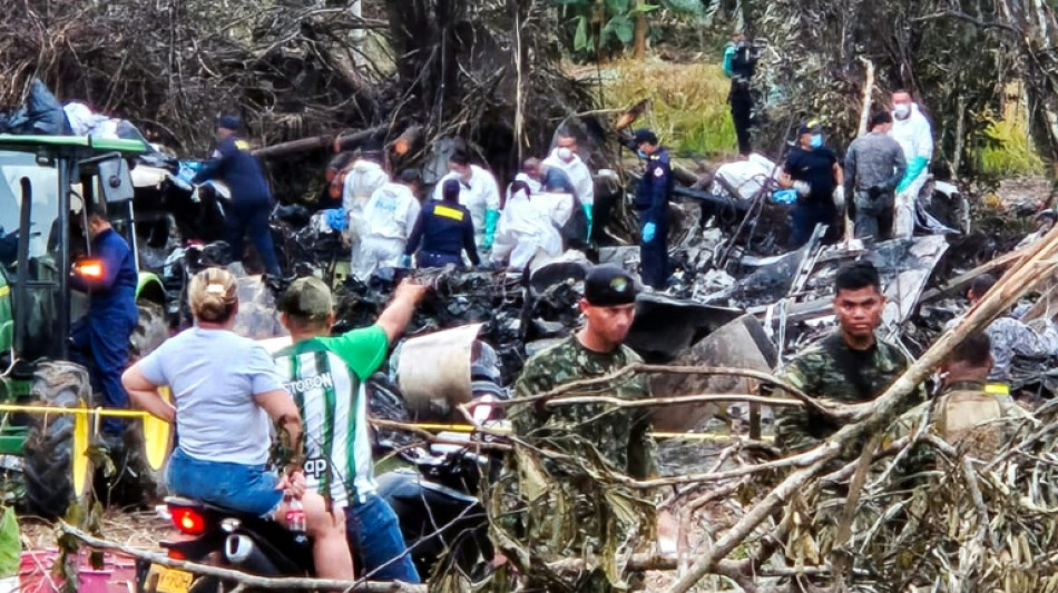 Suben a 68 los muertos por el accidente del avi&oacute;n militar en Colombia