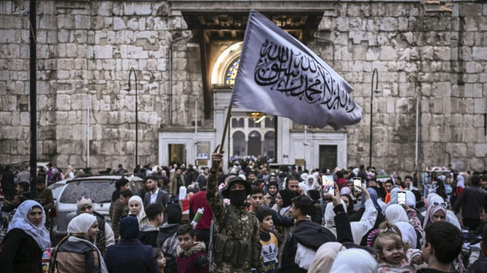 Les nouveaux ma&icirc;tres de la Syrie cherchent &agrave; rassurer la communaut&eacute; internationale