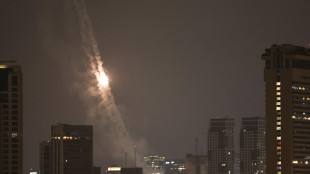 Tv Iran annuncia 'nuova salva di missili' contro Israele