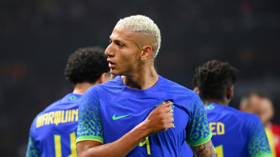 Banana thrown at Richarlison as Brazil thrash Tunisia