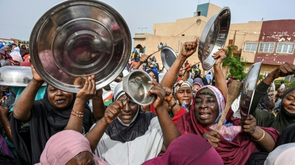 Niger military regime orders expulsion of French envoy