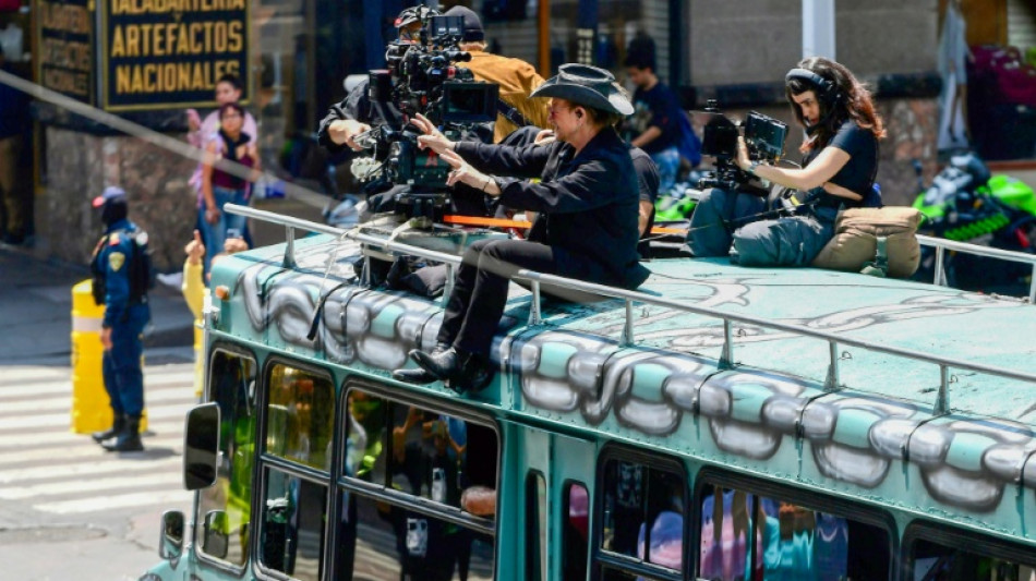 U2 surprise fans in Mexico City to shoot music video
