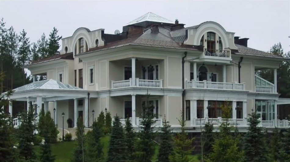 Mosca mostra in video drone che avrebbe attaccato la residenza di Putin