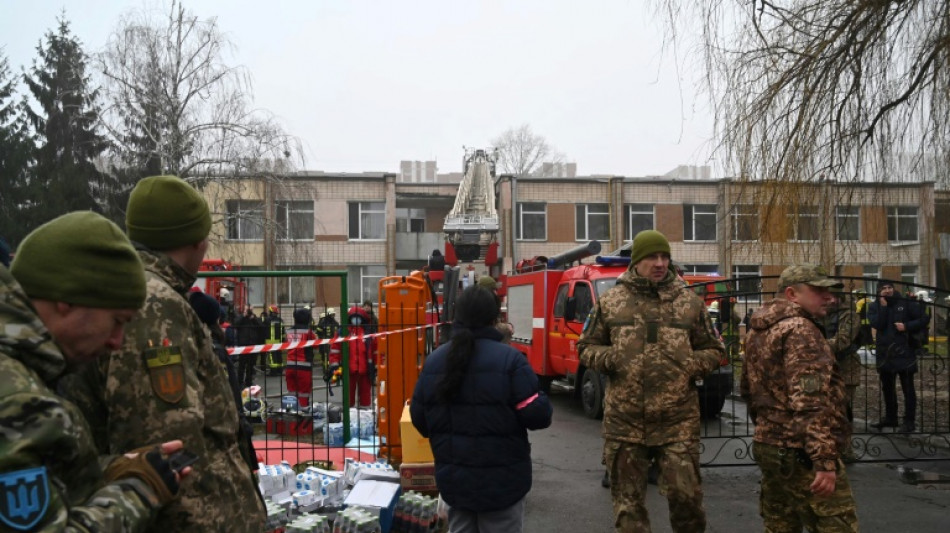 Ukraine: 18 morts, dont un ministre, dans le crash d'un h&eacute;licopt&egrave;re pr&egrave;s de Kiev