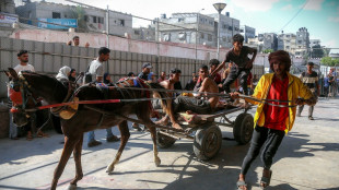 Defesa Civil de Gaza reporta 93 mortes por disparos israelenses contra palestinos que esperavam ajuda 