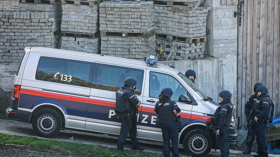 Media, cinque morti in sparatoria in una scuola in Austria