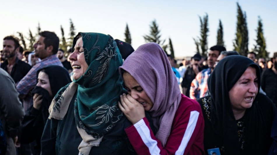 Ataque turco na S&iacute;ria mata 29 combatentes curdos