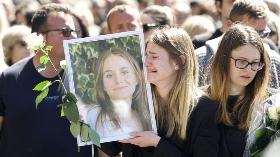 Padre Ilaria, non sarebbe mai andata a casa dell'ex
