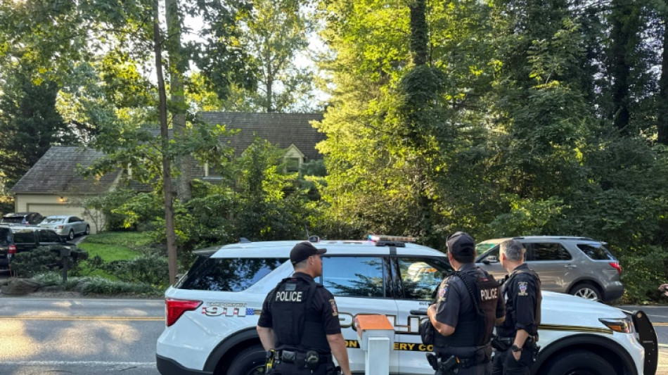 FBI faz buscas na casa de John Bolton, ex-conselheiro de Trump, hoje opositor