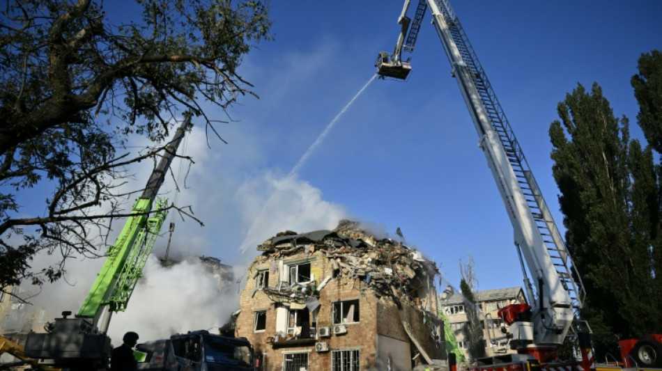 Zelensky urges more Western pressure on Putin after deadly Russian attack