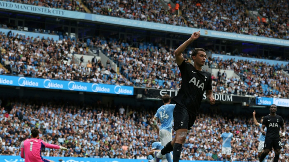 Man City troubles reappear as solid Spurs go top