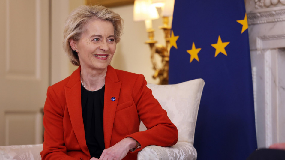 Von der Leyen, 'con Carney per un commercio libero ed equo'