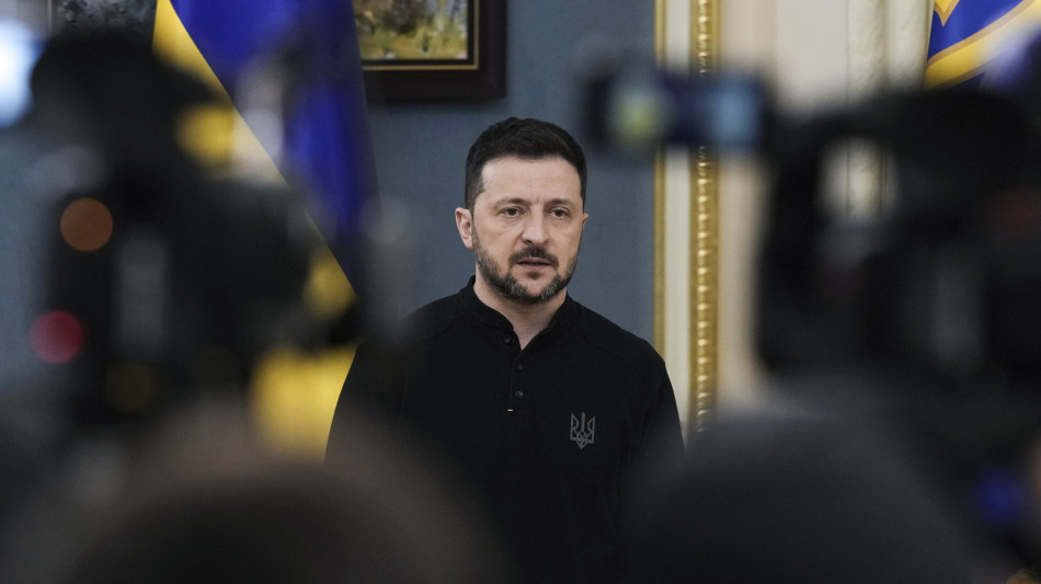 Zelensky, 'deluso da reazione debole ambasciata Usa su attacco'