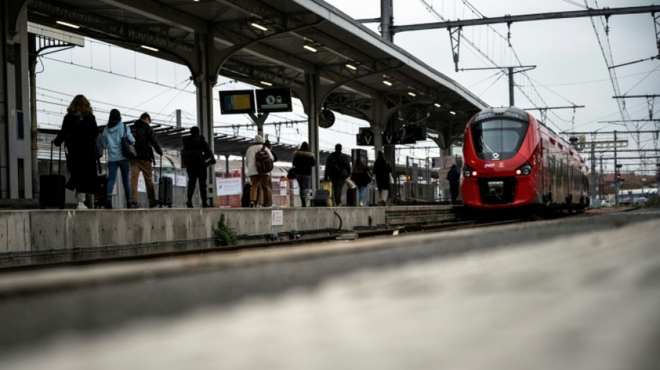Retour progressif &agrave; la normale lundi apr&egrave;s le week-end de gr&egrave;ve des contr&ocirc;leurs SNCF