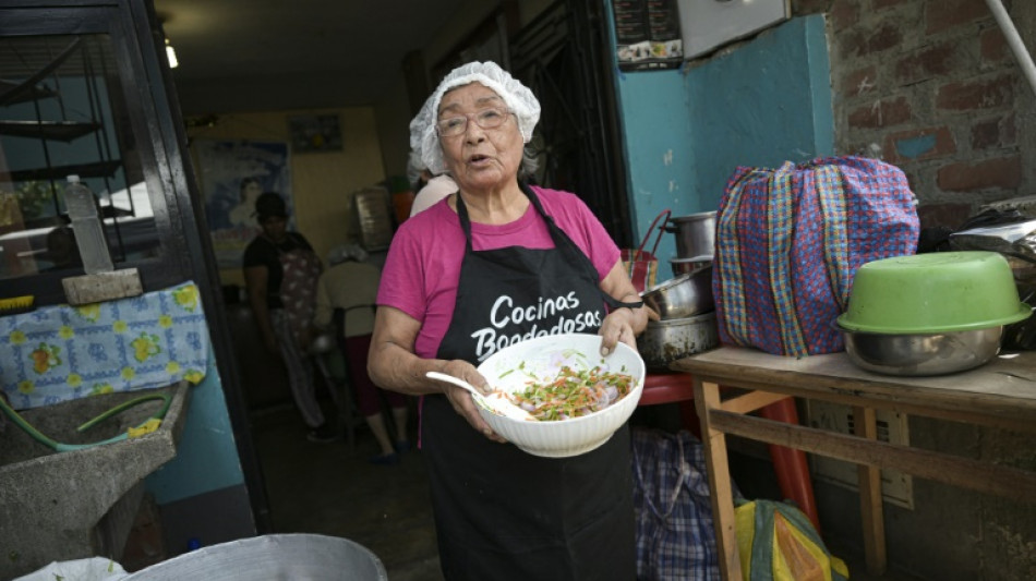 Hasta la c&aacute;scara: chef peruano impulsa la "cocina &oacute;ptima" en comedores populares