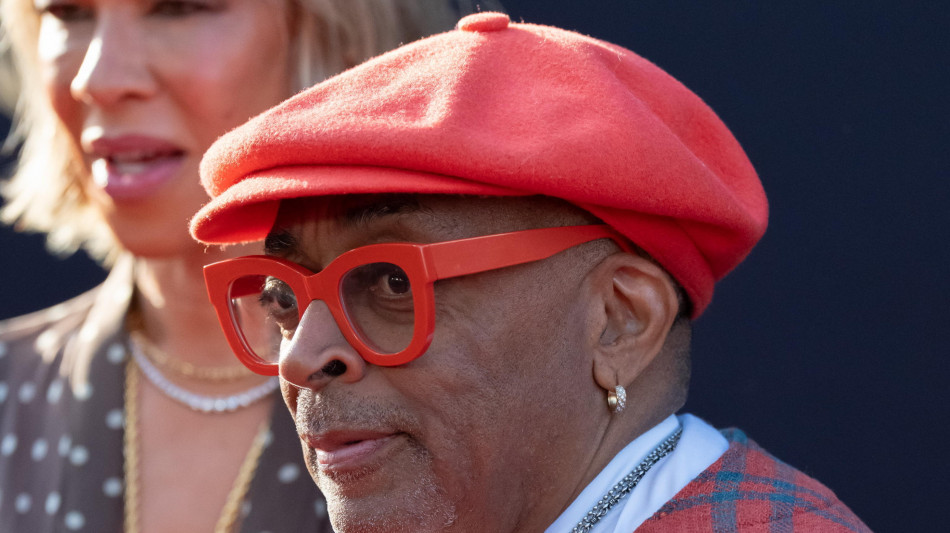 Insulti alla Palestina, rissa sfiorata allo stadio tra Spike Lee e uno spettatore