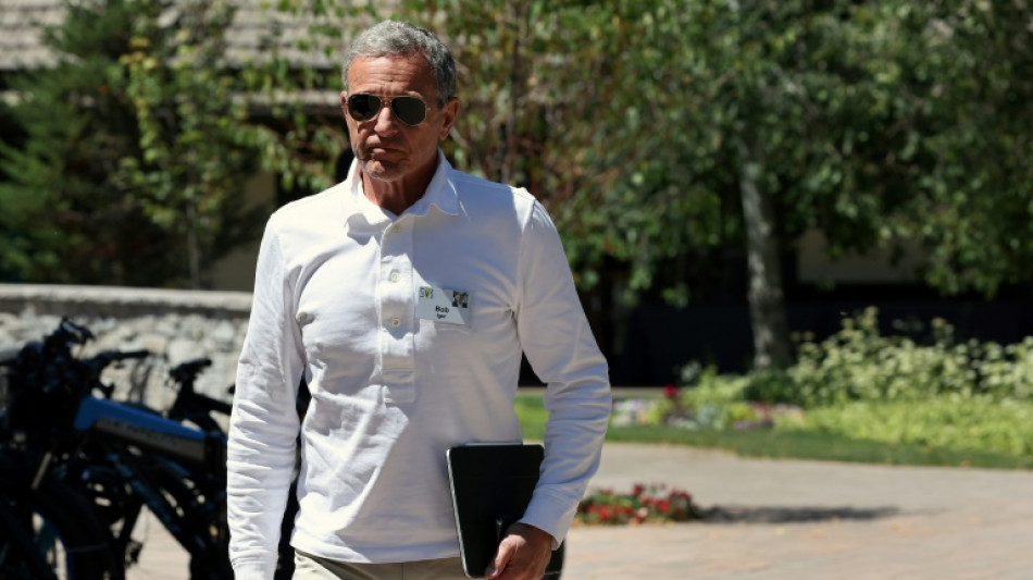 Disney extends CEO Iger's contract until the end of 2026