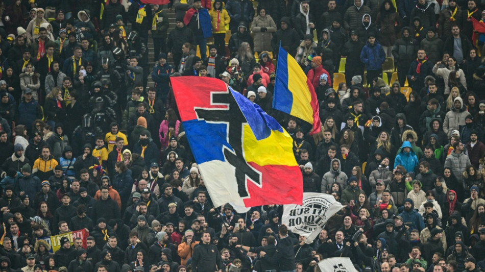 Nach "Serbien-Sprechch&ouml;ren": Kosovo-Spiel abgebrochen