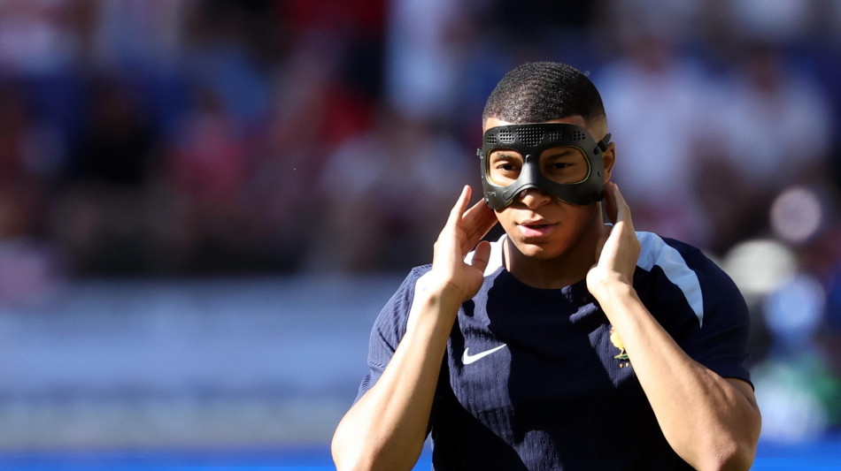 Euro 24: Francia, Mbapp&eacute; titolare contro la Polonia