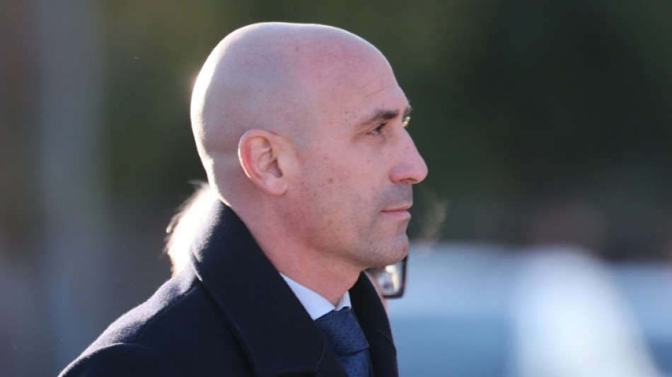 Justiça espanhola confirma multa contra Luis Rubiales por agressão sexual a Jenni Hermoso