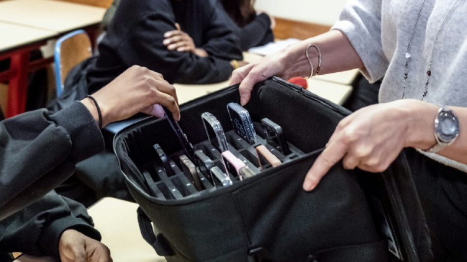 Sweden plans to ban mobile phones in schools