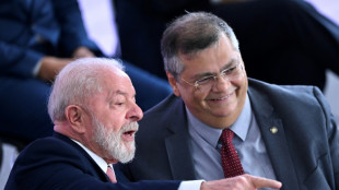 Lula indica Fl&aacute;vio Dino para vaga no STF