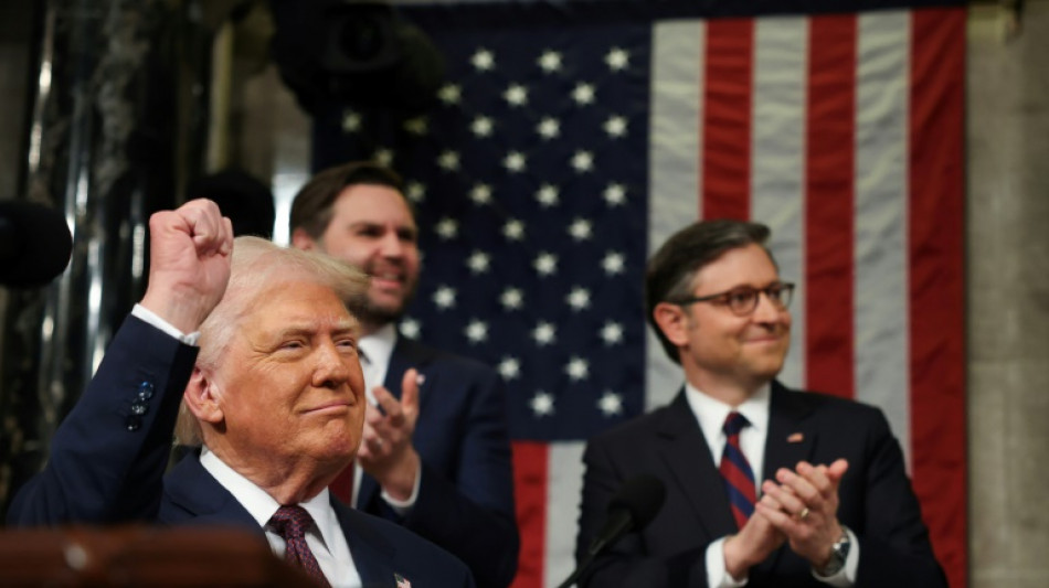 Congressistas republicanos amea&ccedil;am atrasar or&ccedil;amento de Trump