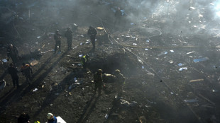 Trump amea&ccedil;a R&uacute;ssia com san&ccedil;&otilde;es e tarifas caso n&atilde;o pare de atacar a Ucr&acirc;nia