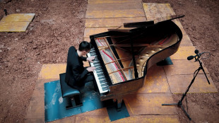 La piscina diventa spazio sonoro, concerto a 20 metri profondit&agrave;