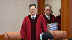 Presidente sul-coreano afastado enfrenta &uacute;ltima audi&ecirc;ncia do processo de destitui&ccedil;&atilde;o