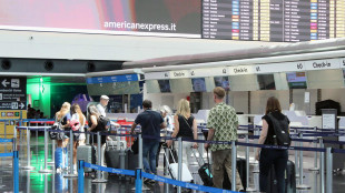 Con caro carburante scattano aumenti anche per servizi accessori compagnie aeree