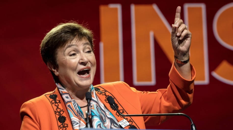 L'&eacute;conomie mondiale r&eacute;siste mais reste affaiblie selon le FMI