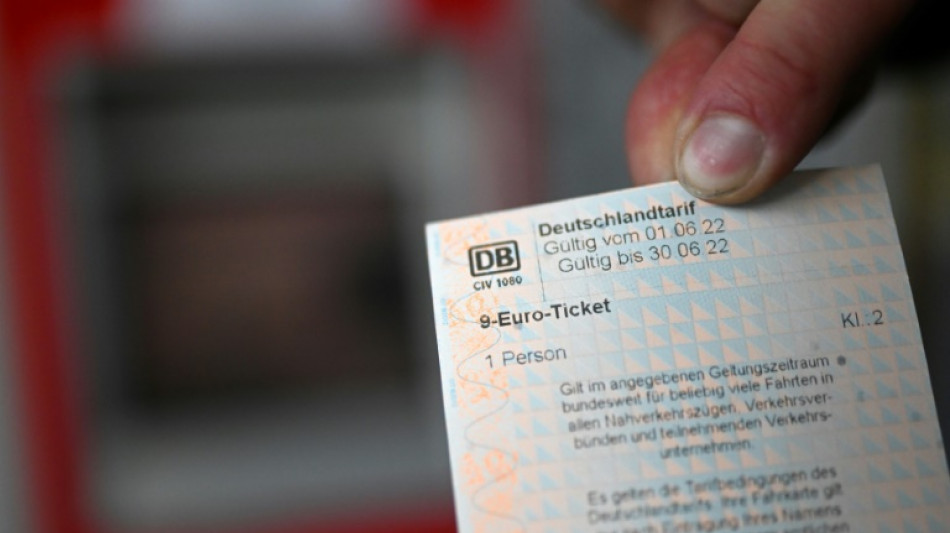 Lindner lehnt Verl&auml;ngerung des Neun-Euro-Tickets weiter ab