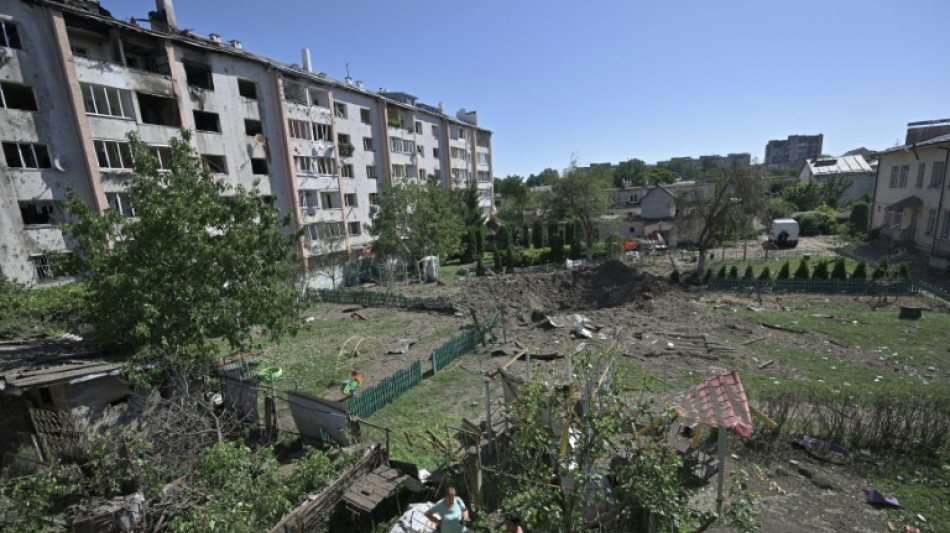 Nouvelles frappes dans huit r&eacute;gions ukrainiennes, trois morts &agrave; l'ouest