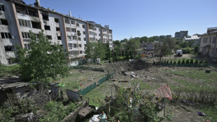 Nouvelles frappes en Ukraine, trois morts &agrave; l'ouest