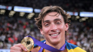 Sueco Armand Duplantis bate o recorde mundial do salto com vara com 6,30 metros