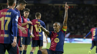 Dreifacher Raphinha: Bayern von Flicks Barca gedem&uuml;tigt