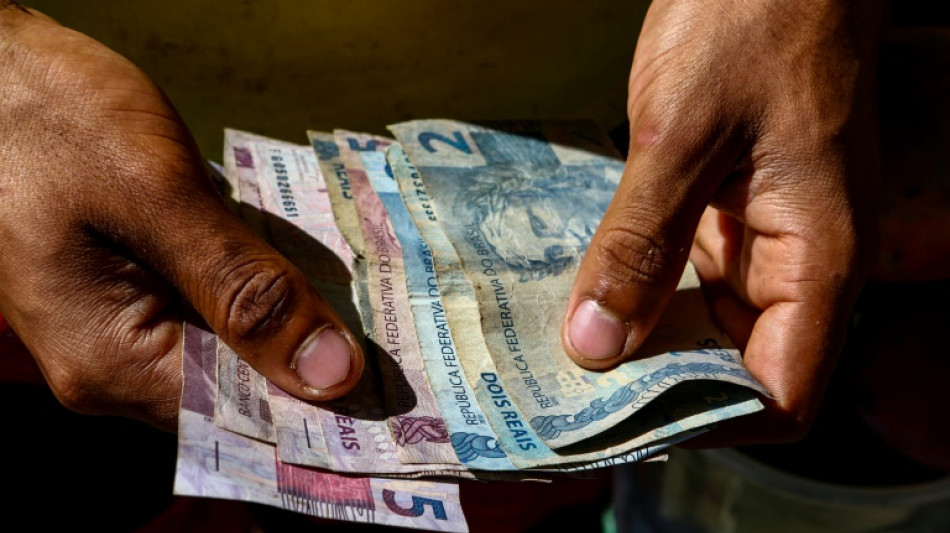 La priorit&eacute; num&eacute;ro un de l'&eacute;lecteur au Br&eacute;sil: son porte-monnaie