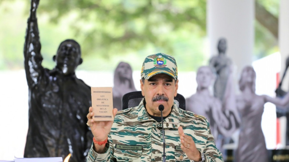 Maduro ratifica la movilizaci&oacute;n de 25.000 militares en las fronteras de Venezuela