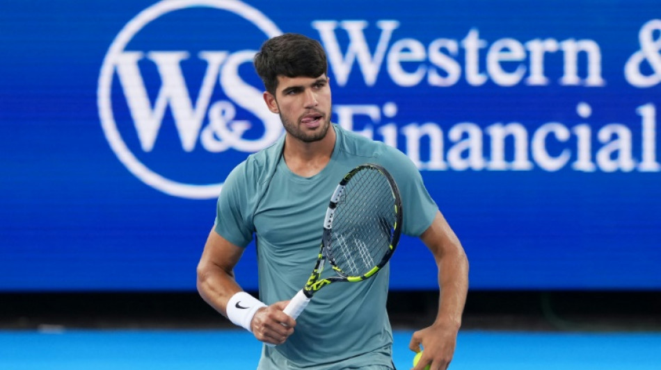 Alcaraz conquista Masters 1000 de Cincinnati ap&oacute;s abandono de Sinner na final